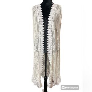 Elegant Lace Cardigan in Cream